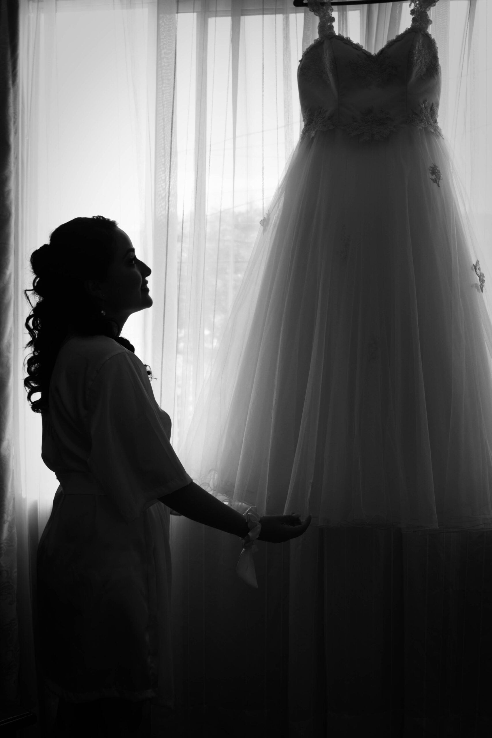 Dame mit Hochzeitskleid